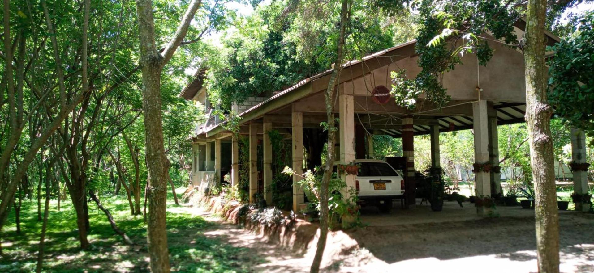 Lavish Eco Jungle Hotel Tissamaharama Luaran gambar